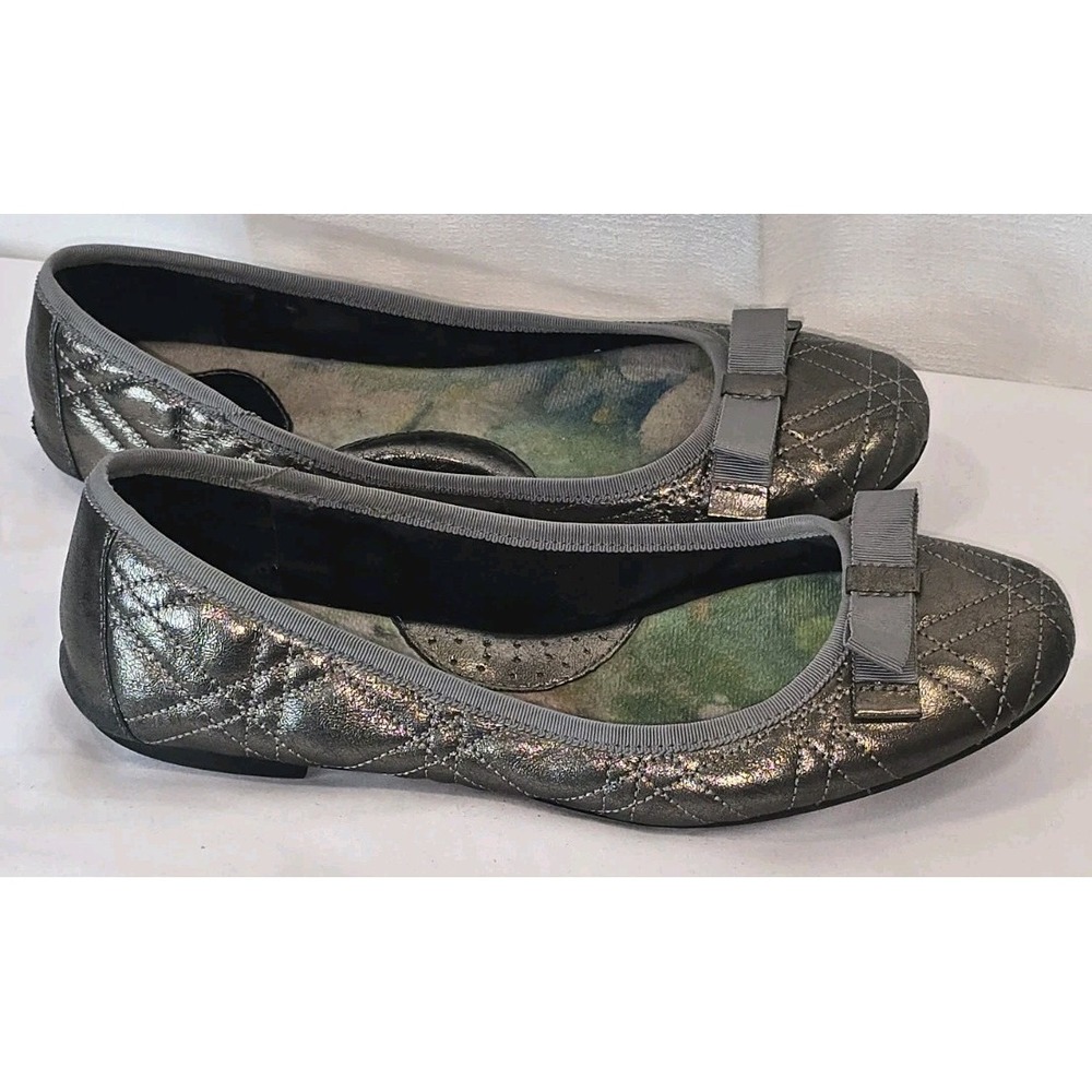 Born Women's 8.5 M Flats Silver Metallic Leather Slip On Ballet‎ Casual Shoes